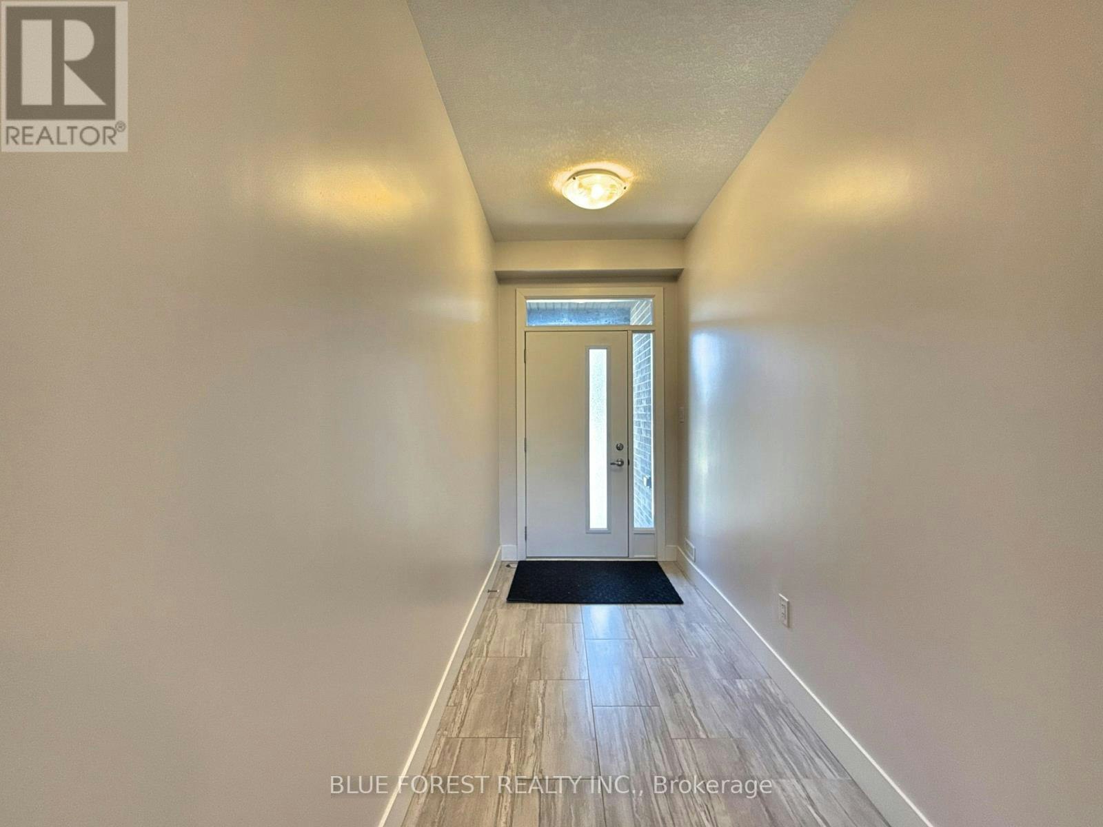 2112 Meadowgate Boulevard, London, ON, N6M 0H5 - 3
