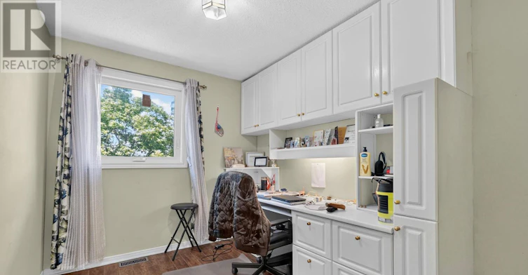 2086 Carling Avenue, Ottawa, ON, K2A 1G8 - 21