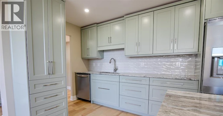 1607-111 Riverside Drive East, Windsor, ON, N9A 2S6 - 4
