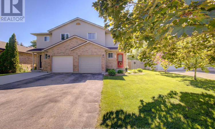 237 Huron Street S