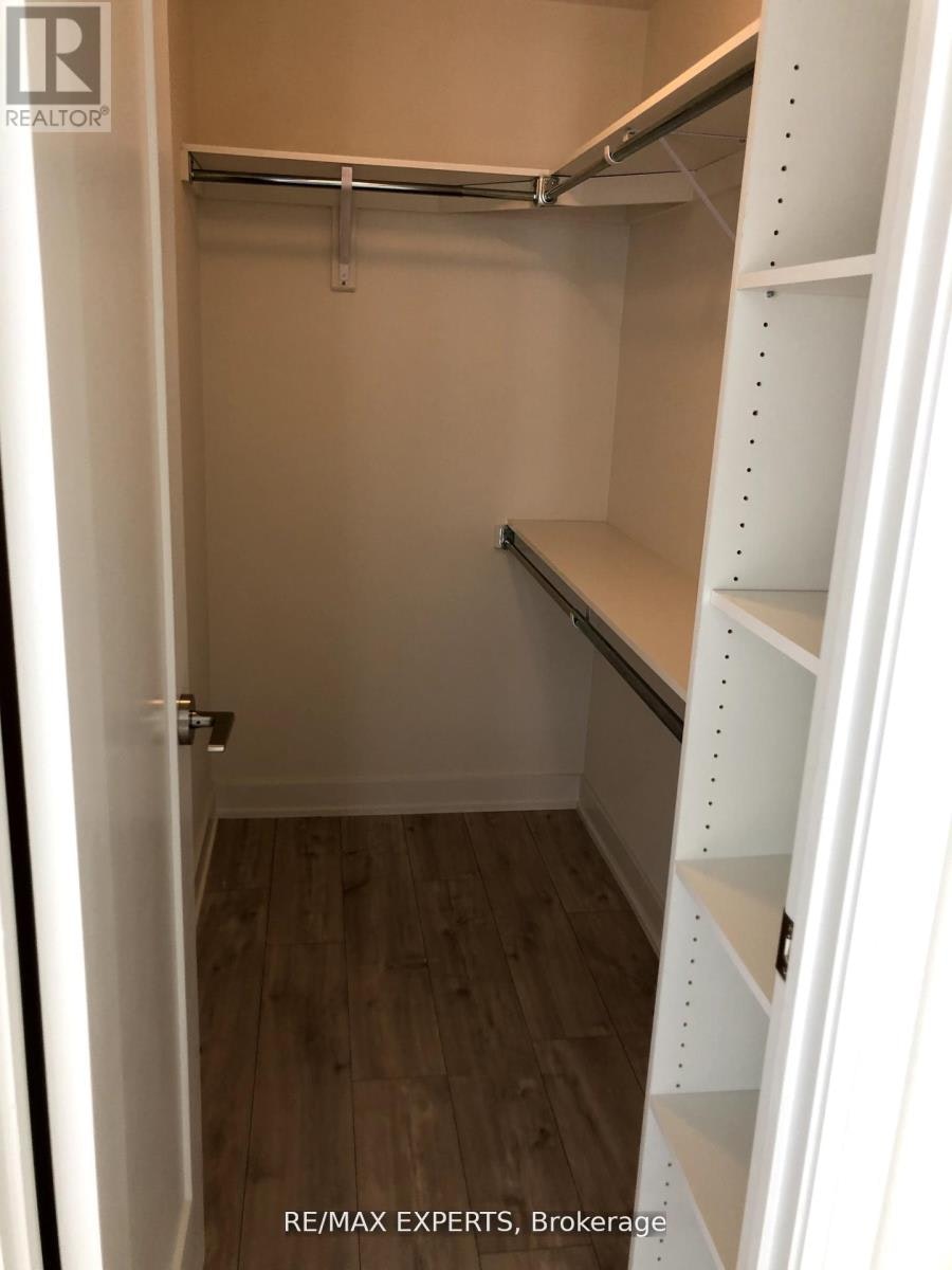 1214W-27 Bathurst Street, Toronto, ON, M5V 2P1 - 7