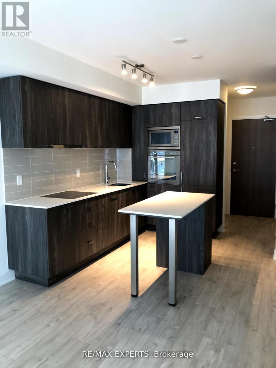 1214W-27 Bathurst Street, Toronto, ON, M5V 2P1 - 2