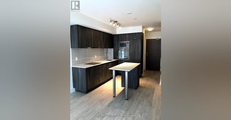 1214W-27 Bathurst Street, Toronto, ON, M5V 2P1 - 2