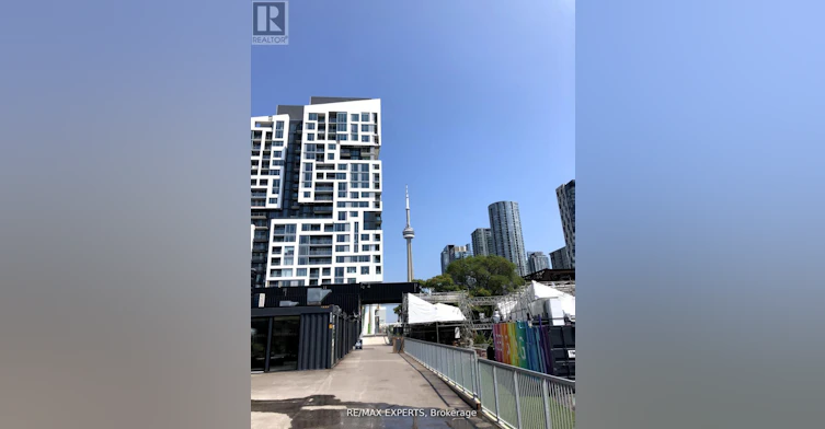 1214W-27 Bathurst Street, Toronto, ON, M5V 2P1