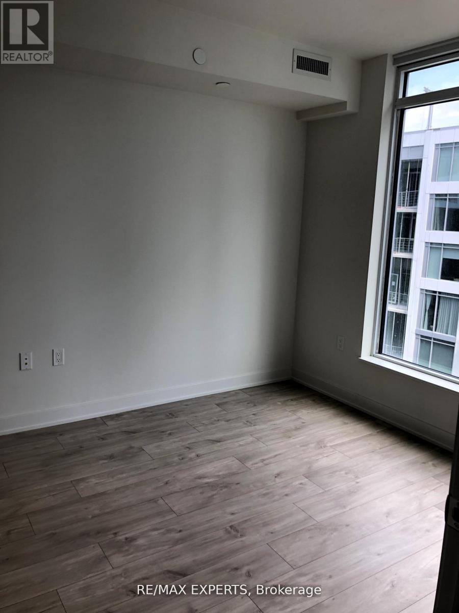 1214W-27 Bathurst Street, Toronto, ON, M5V 2P1 - 8