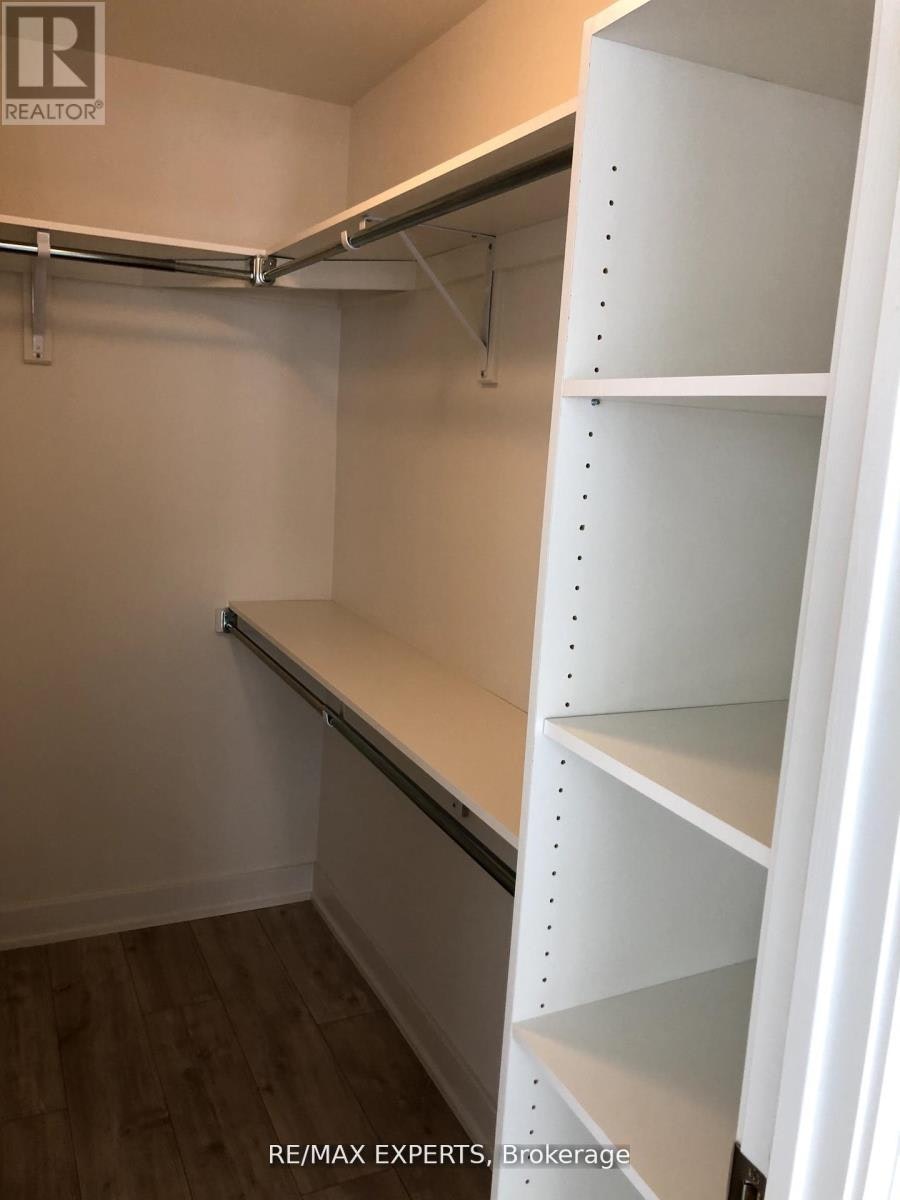 1214W-27 Bathurst Street, Toronto, ON, M5V 2P1 - 11
