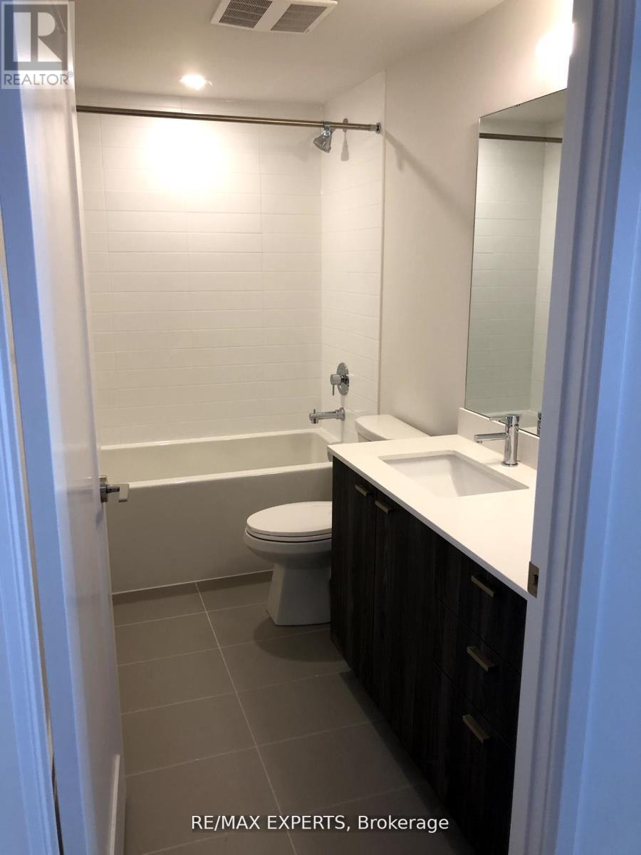 1214W-27 Bathurst Street, Toronto, ON, M5V 2P1 - 5