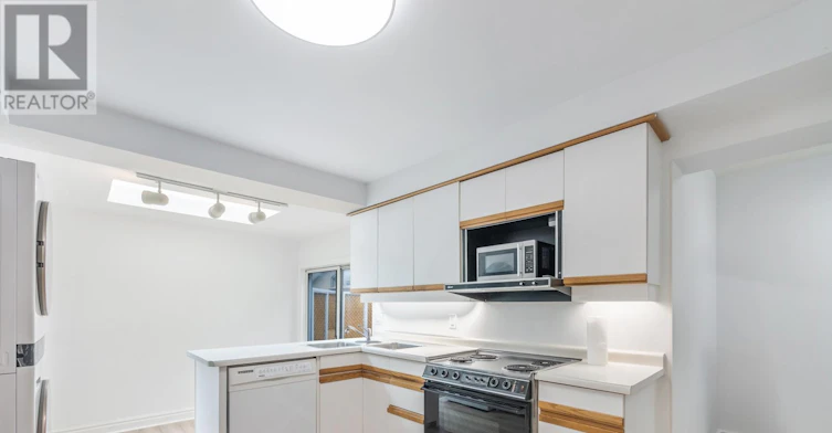 2-12 Gibson Avenue, Toronto, ON, M9V 2S6 - 5