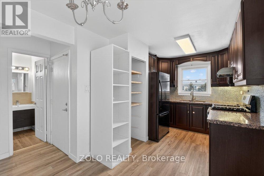 3-20 Bridesburg Drive, Toronto, ON, M9R 2K3 - 6