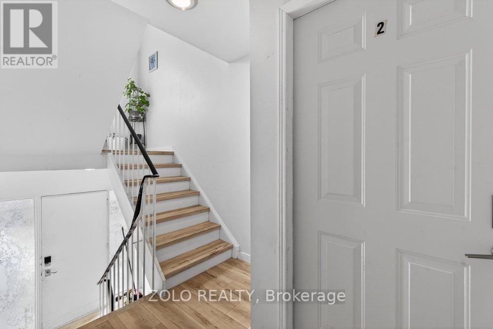 3-20 Bridesburg Drive, Toronto, ON, M9R 2K3 - 8