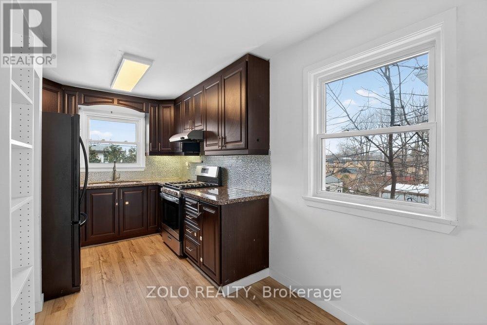 3-20 Bridesburg Drive, Toronto, ON, M9R 2K3 - 5