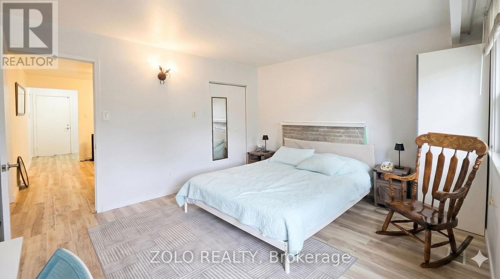 3-20 Bridesburg Drive, Toronto, ON, M9R 2K3 - 2