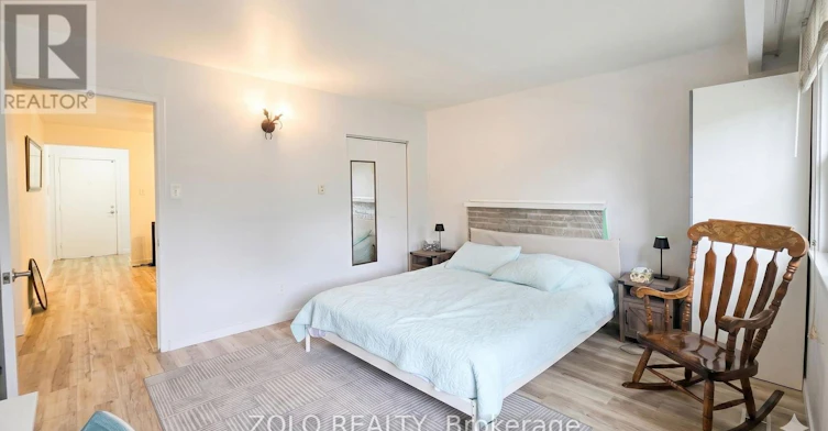 3-20 Bridesburg Drive, Toronto, ON, M9R 2K3 - 2
