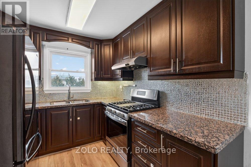 3-20 Bridesburg Drive, Toronto, ON, M9R 2K3 - 4