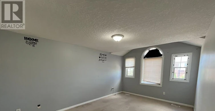 256 Bridlewreath Street, Kitchener, ON, N2E 4B4 - 4