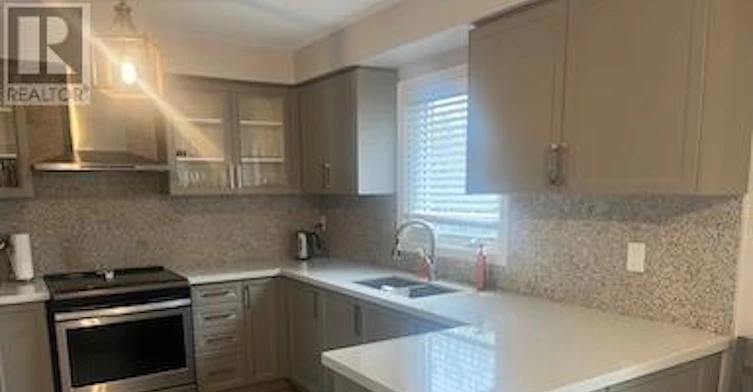 15 Enzo Crescent, Uxbridge, ON, L9P 1M2 - 5