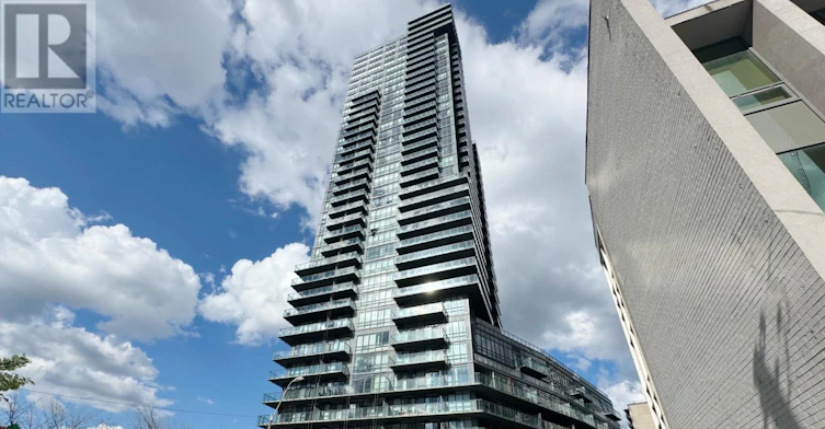 312-825 Church Street, Toronto, ON, M4W 3Z4