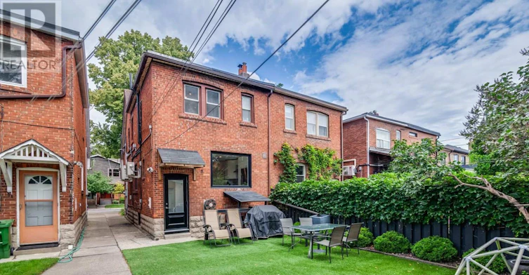 L-23 Kings Park Boulevard, Toronto, ON, M4J 2B7 - 2