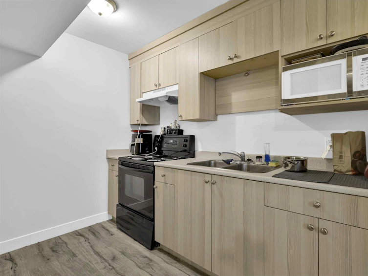14704 16a Avenue, Surrey, BC, V4A 5M7 - 32