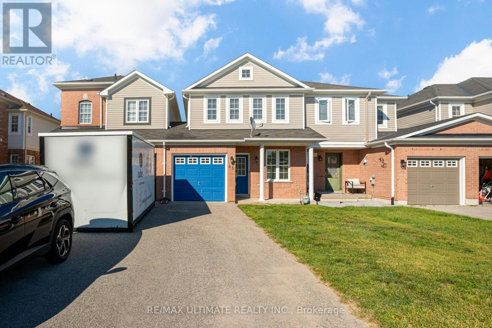 33 Mccann Lane, Essa, ON, L0M 1B4