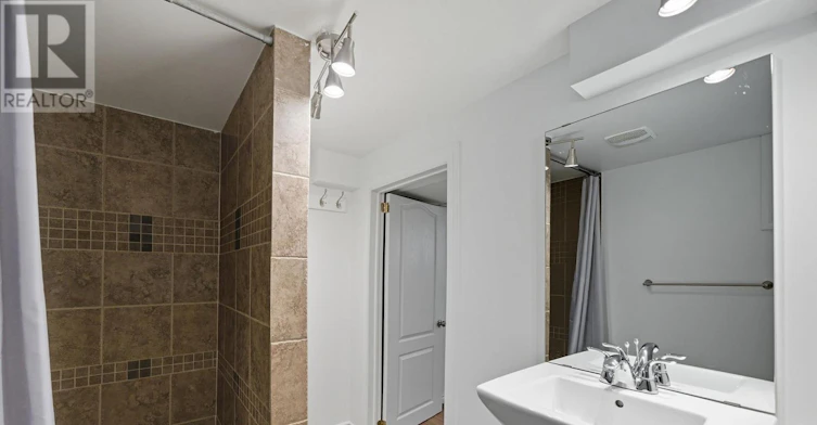 559 Hamilton Street, Peterborough, ON, K9J 4C2 - 39