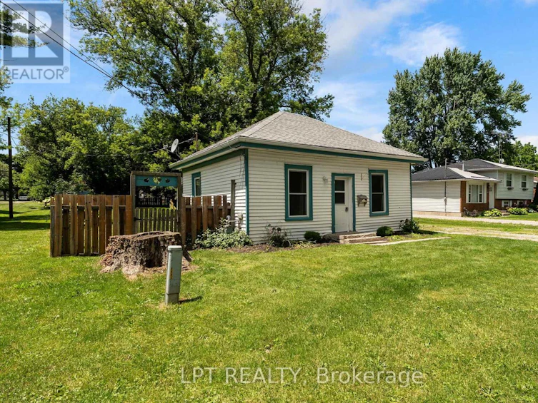 269 Richmond Street, North Middlesex, ON, N0M 2K0 - 2