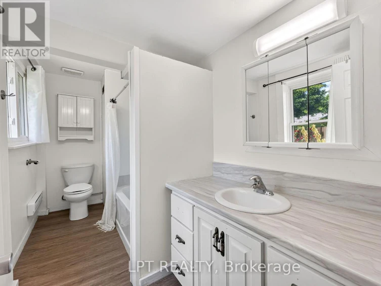 269 Richmond Street, North Middlesex, ON, N0M 2K0 - 11