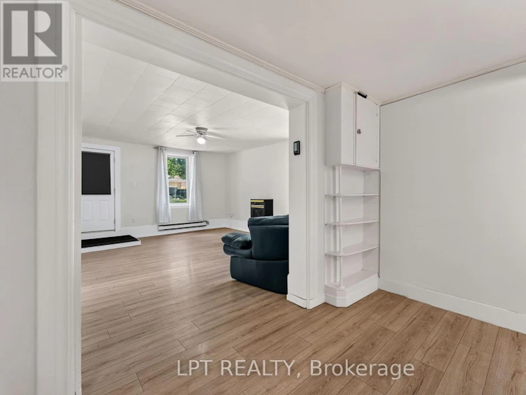 269 Richmond Street, North Middlesex, ON, N0M 2K0 - 10