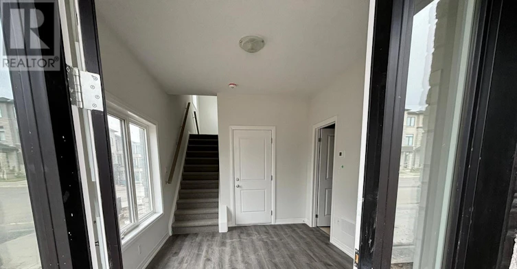 7-155 Equestrian Way, Cambridge, ON, N3E 0E8 - 8