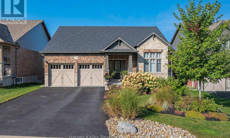 5 Braeside Crescent