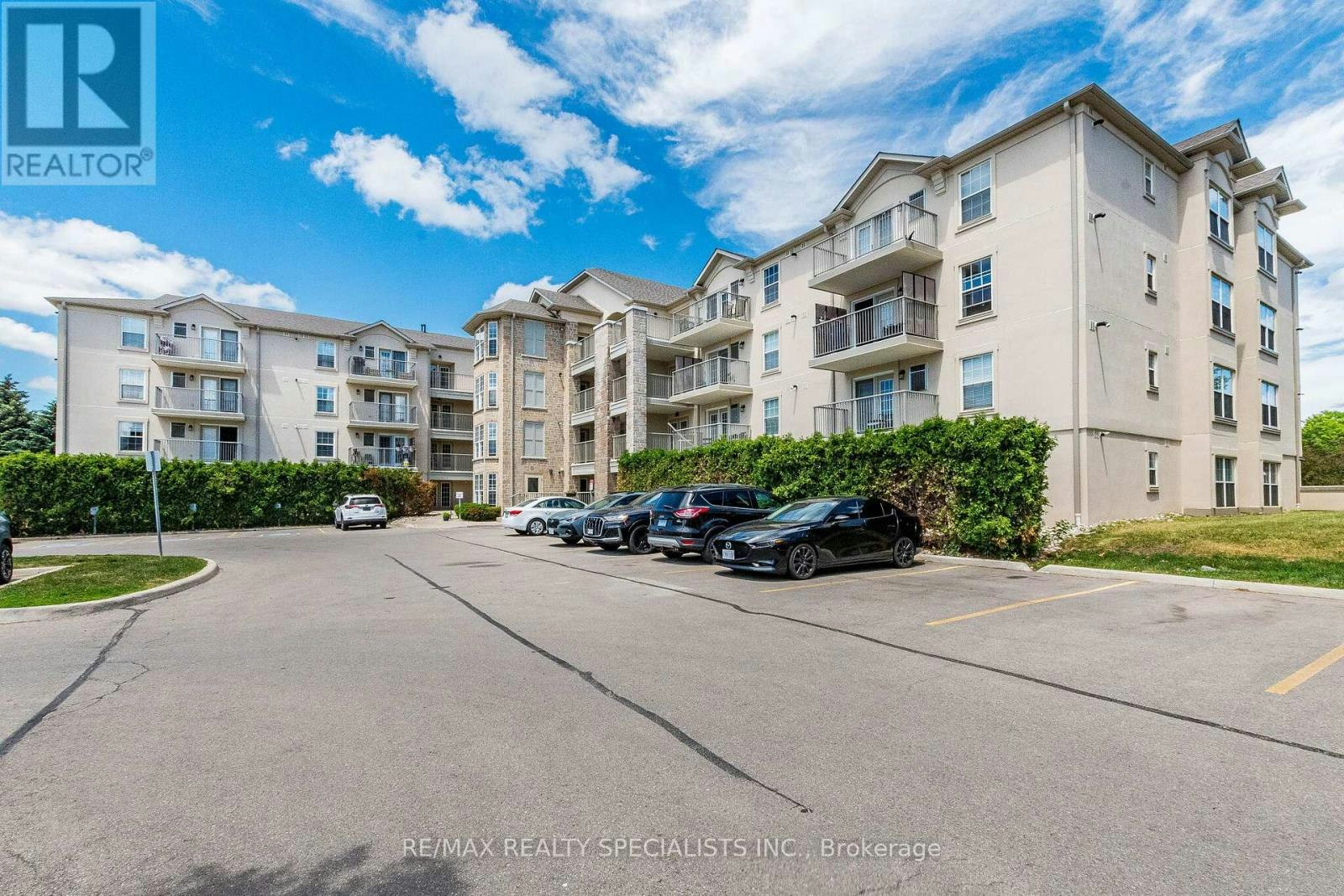 406-1480 Bishops Gate, Oakville, ON, L6M 4N4