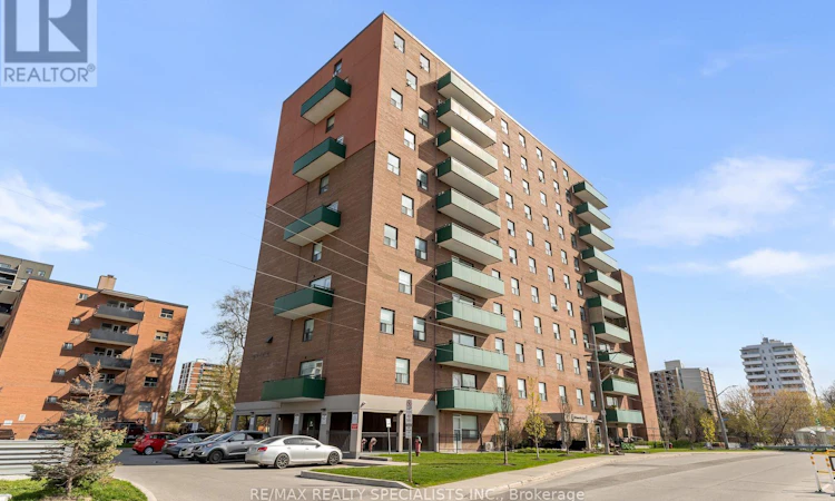 301-49 Queen Street