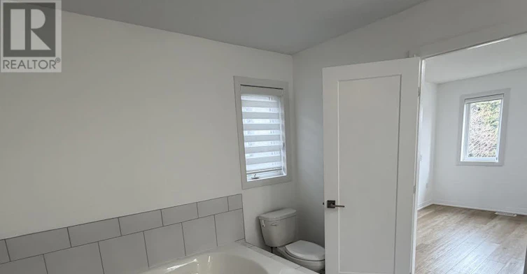 40 Lexington Avenue, Hamilton, ON, L8J 0L5 - 39