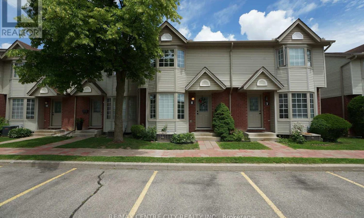 8-50 Chapman Court