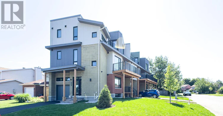 E-25 Fair Oaks Crescent, Ottawa, ON, K2G 4W6 - 2