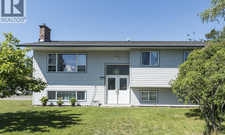 5997 Simon Fraser Avenue