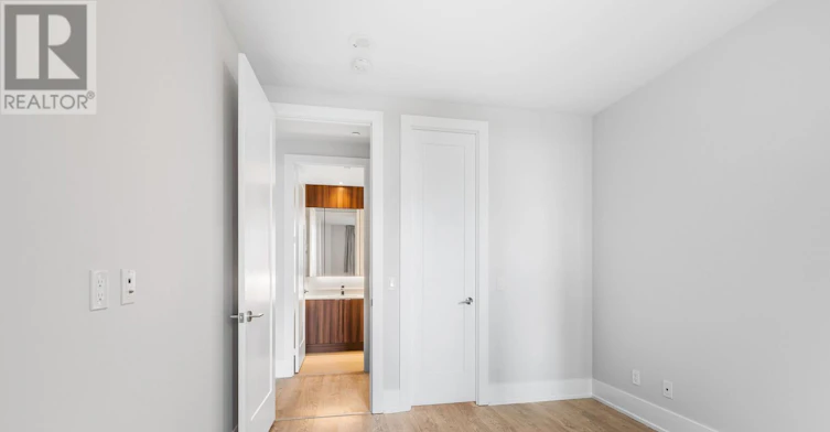 202-1 Edgewater Drive, Toronto, ON, M5A 1B9 - 12
