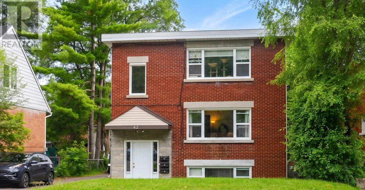 42 Lavergne Street, Ottawa, ON, K1L 5G3