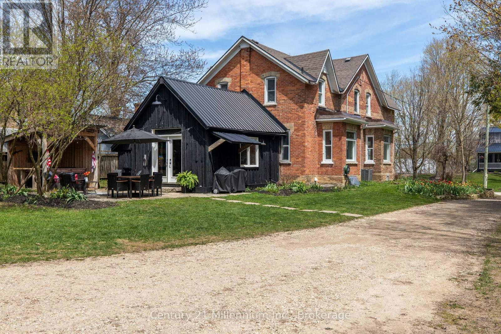 16 Peter Street, Grey Highlands, ON, N0C 1E0