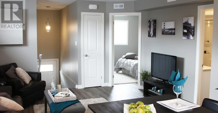 2-673 Adelaide Street, Woodstock, ON, N4S 4C2 - 6