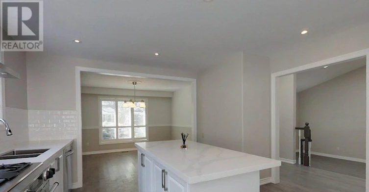 141 Castle Crescent, Oakville, ON, L6J 5H4 - 8