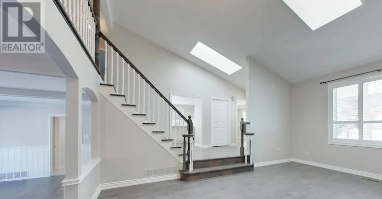 141 Castle Crescent, Oakville, ON, L6J 5H4 - 5