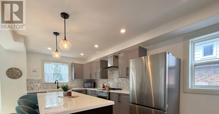 UPPER-286 18th Street EAST, Hamilton, ON, L9A 4P6 - 3