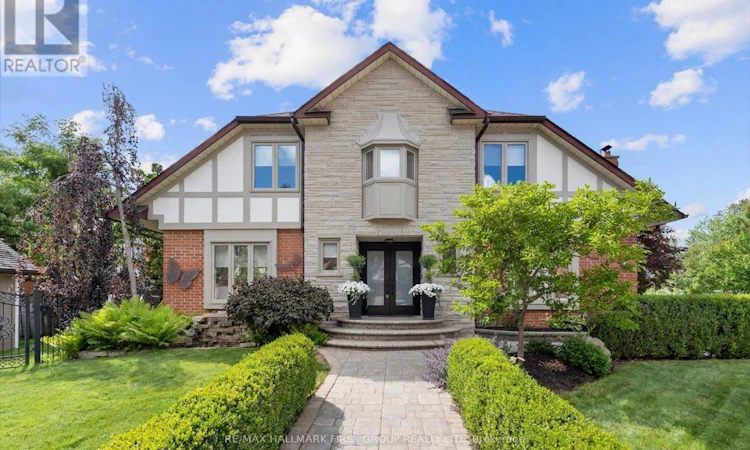986 Mountcastle Crescent