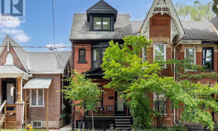 213 Boulton Avenue