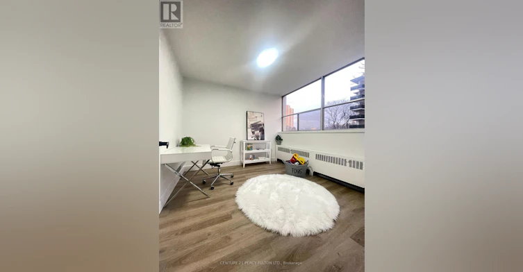 201-8 Park Vista Drive, Toronto, ON, M4B 1A3 - 6