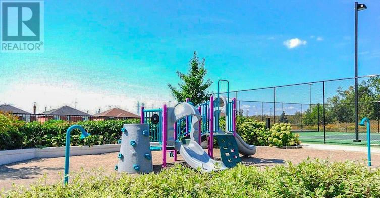 212-339 Rathburn Road W, Mississauga, ON, L5B 0K6 - 49