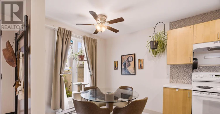 67 Grady Crescent, Ottawa, ON, K2H 5S2 - 4