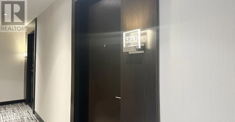 3210-2221 Yonge Street, Toronto, ON, M4S 2B5 - 2