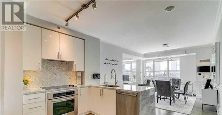 512-156 Portland Street, Toronto, ON, M5V 0G1 - 4